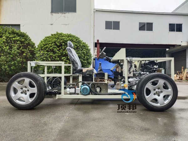 奧迪A6汽車綜合底盤實訓臺
