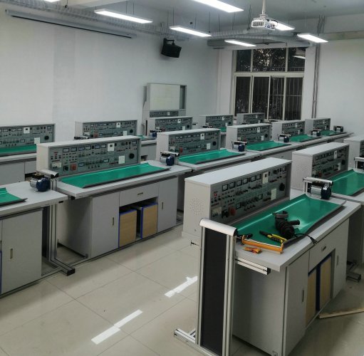 通用電子實驗室成套設備
