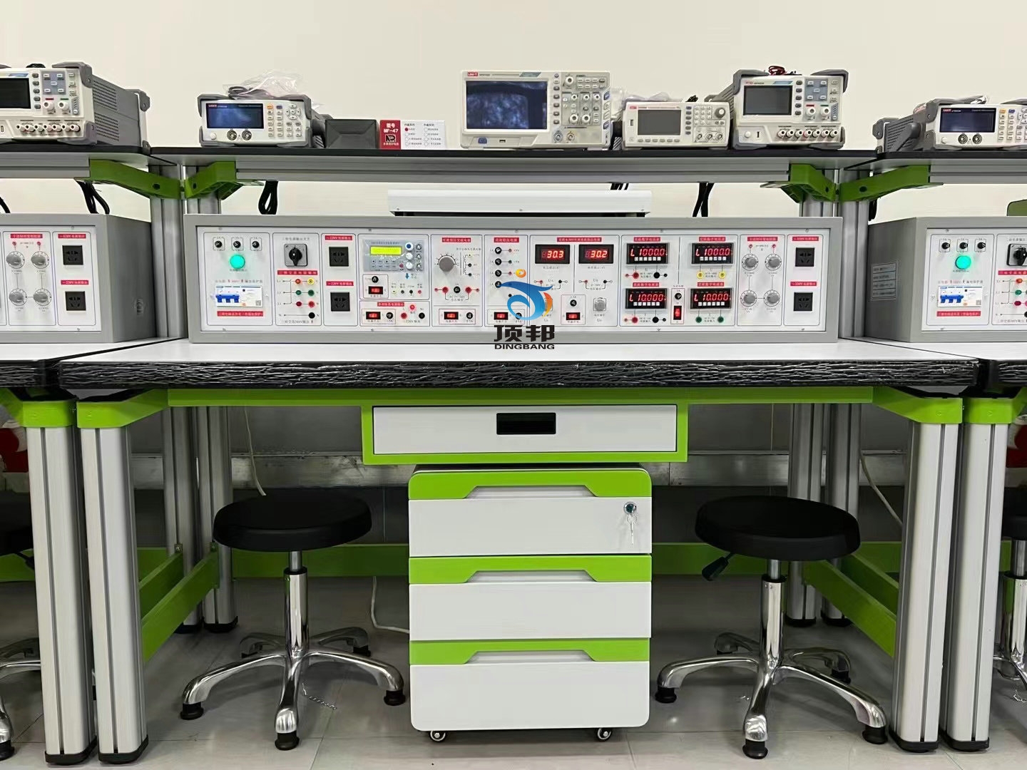電工電子技術綜合應用創新實訓考核裝置