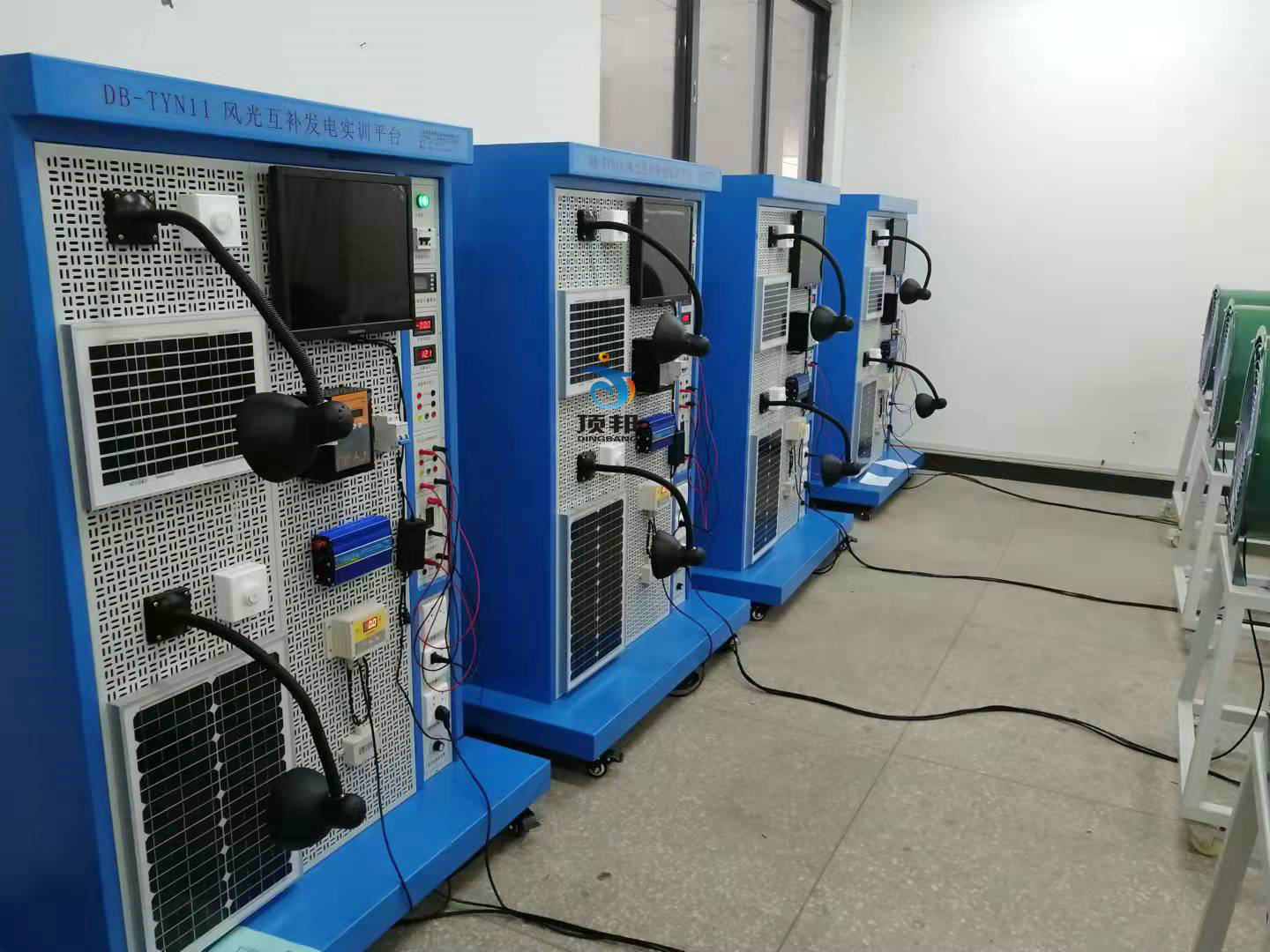 風光互補發電實訓平臺